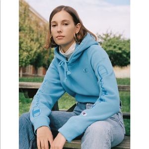 Blue embroidered champion logo sweatshirt